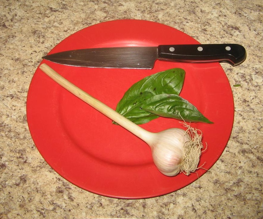 garlic knife basil